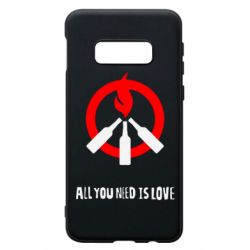 Чехол для Samsung S10e All you need is love (Коктейль Молотова) - PrintSalon