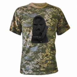 Камуфляжная футболка Балаклава с пистолетом - PrintSalon