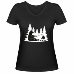 Женская футболка с V-образным вырезом Bear on picnic - PrintSalon