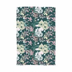 Полотенце с принтом Birds and summer flowers - PrintSalon