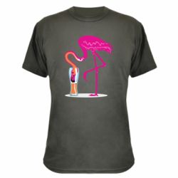 Камуфляжная футболка Flamingo drinks beer - PrintSalon