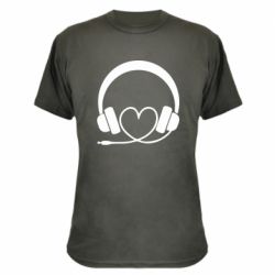 Камуфляжная футболка Headphones and heart - PrintSalon