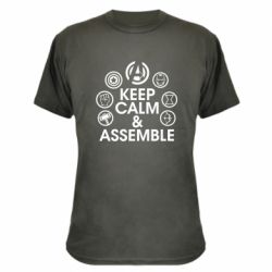 Камуфляжная футболка Keep calm & assemble - PrintSalon