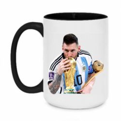 Чашка двухцветная 420ml Месси целует кубок - PrintSalon