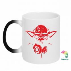 Чашка-хамелеон Yoda в наушниках - PrintSalon
