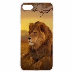 Чехол для iPhone SE 2020 Lion in the field - PrintSalon