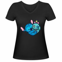 Женская футболка с V-образным вырезом Стич с куклой - PrintSalon