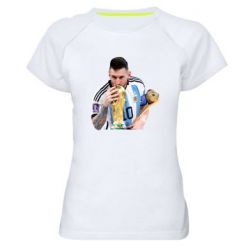 Женская футболка для спорта Месси целует кубок - PrintSalon